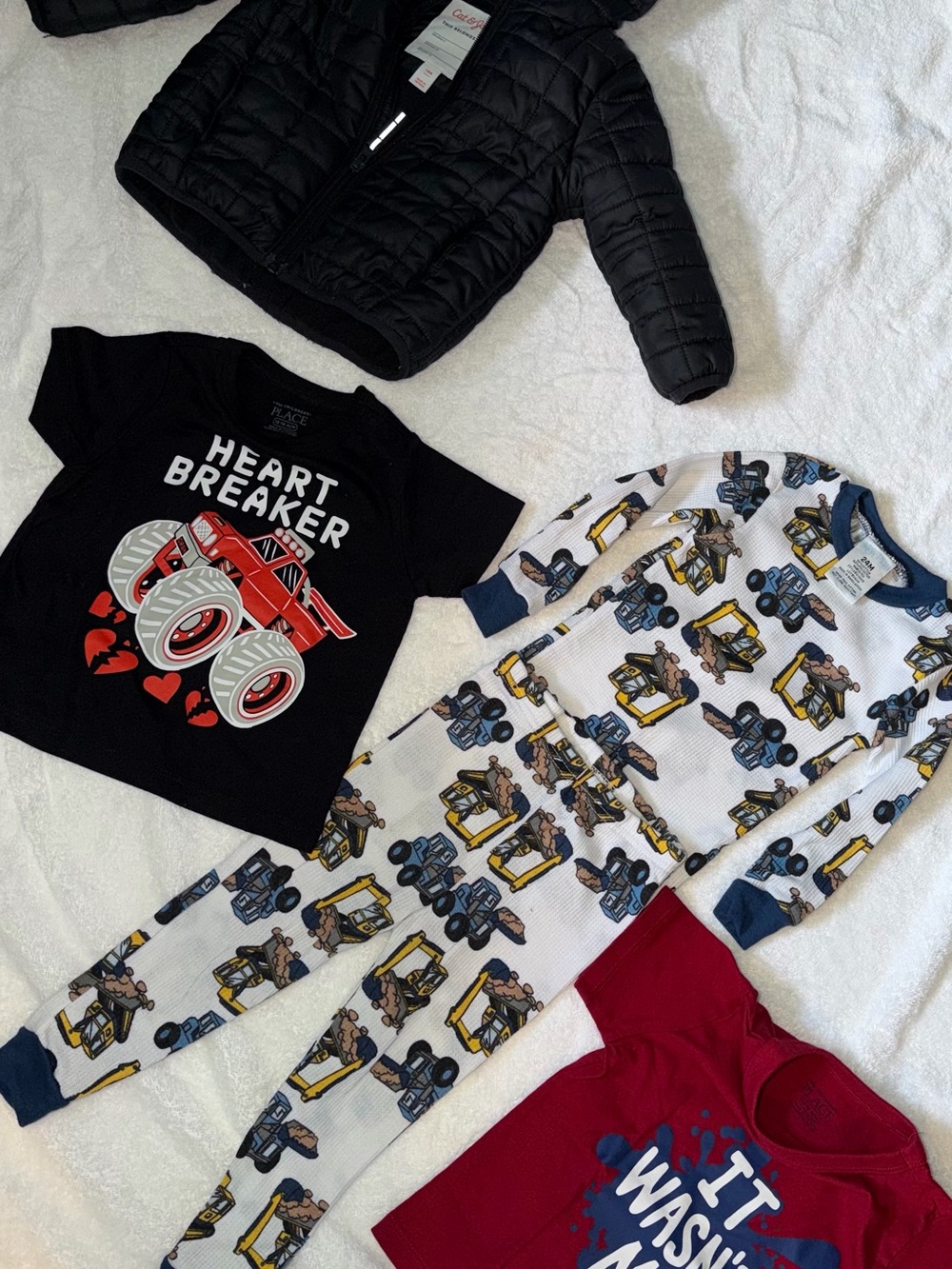 Cat & Jack Black 'Heart Breaker' Monster Truck Pajama Top with Red Graphic